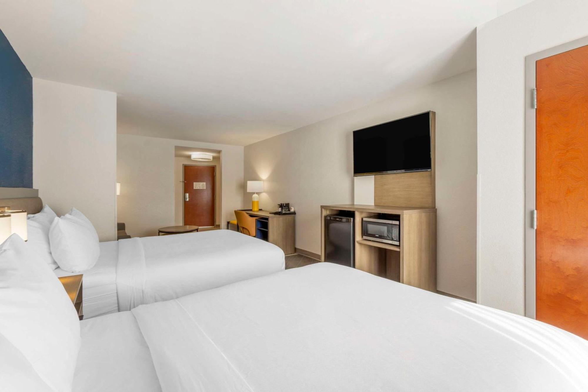 Comfort Suites Columbia Northeast - Fort Jackson المظهر الخارجي الصورة