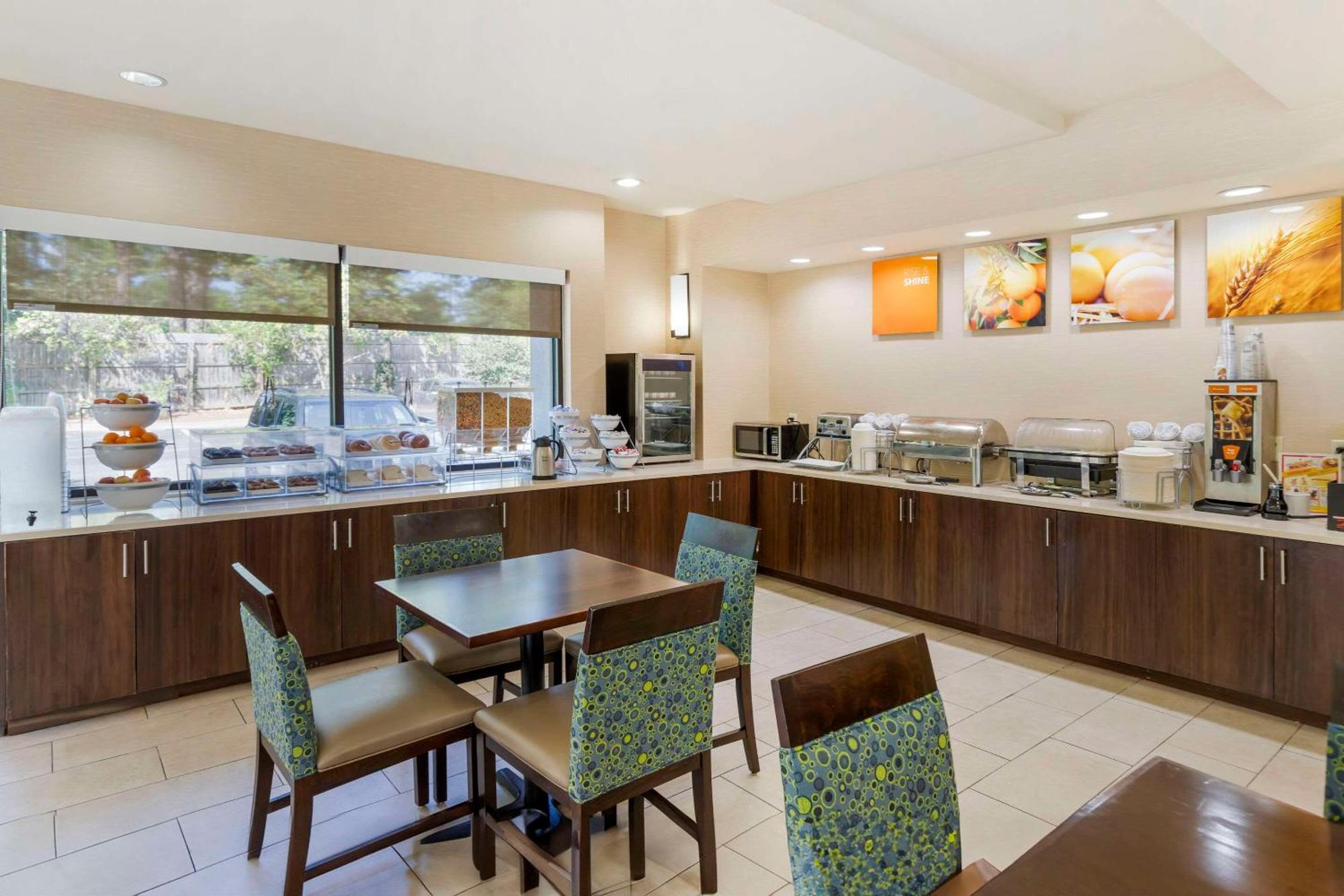 Comfort Suites Columbia Northeast - Fort Jackson المظهر الخارجي الصورة