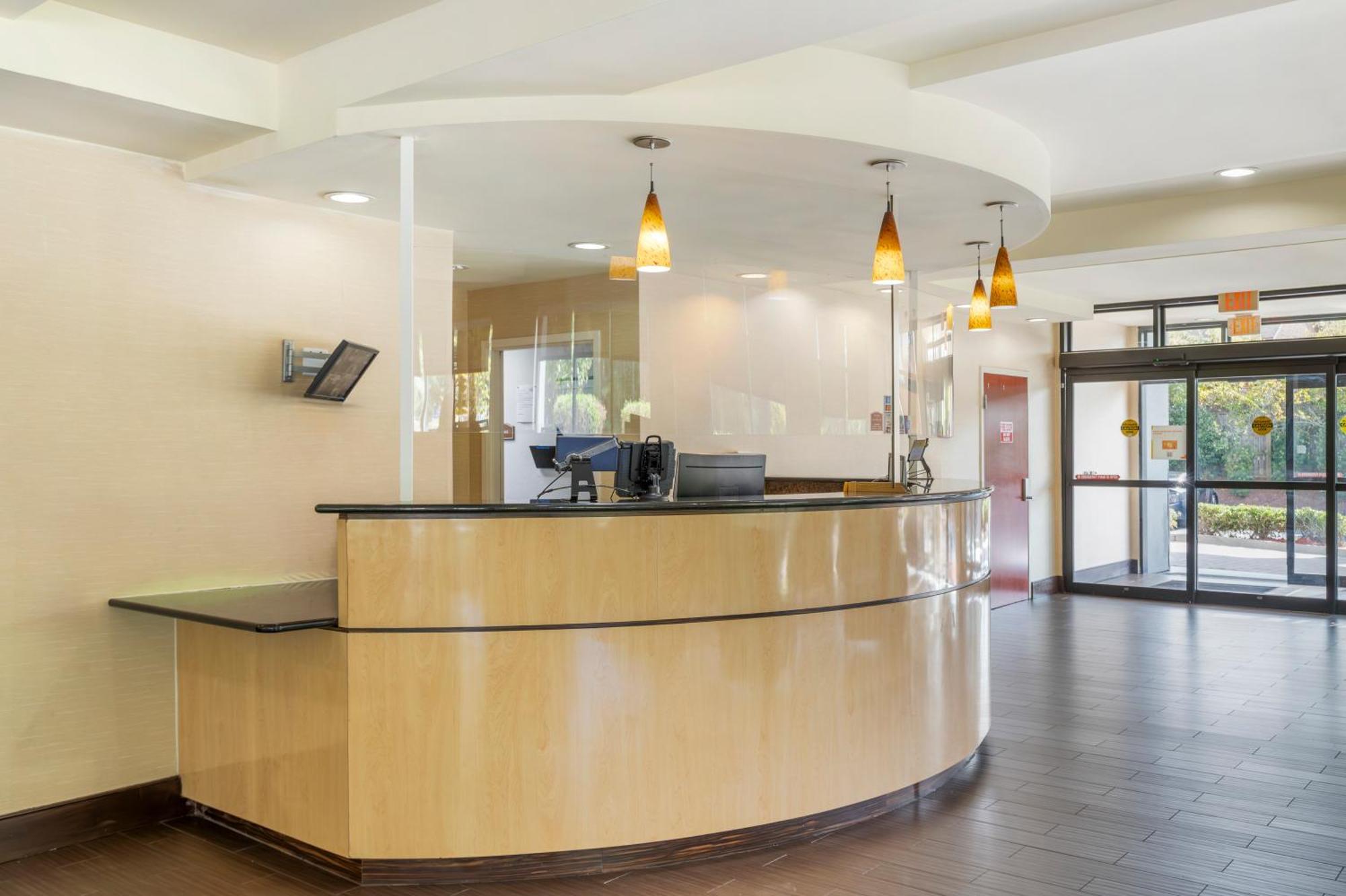 Comfort Suites Columbia Northeast - Fort Jackson المظهر الخارجي الصورة